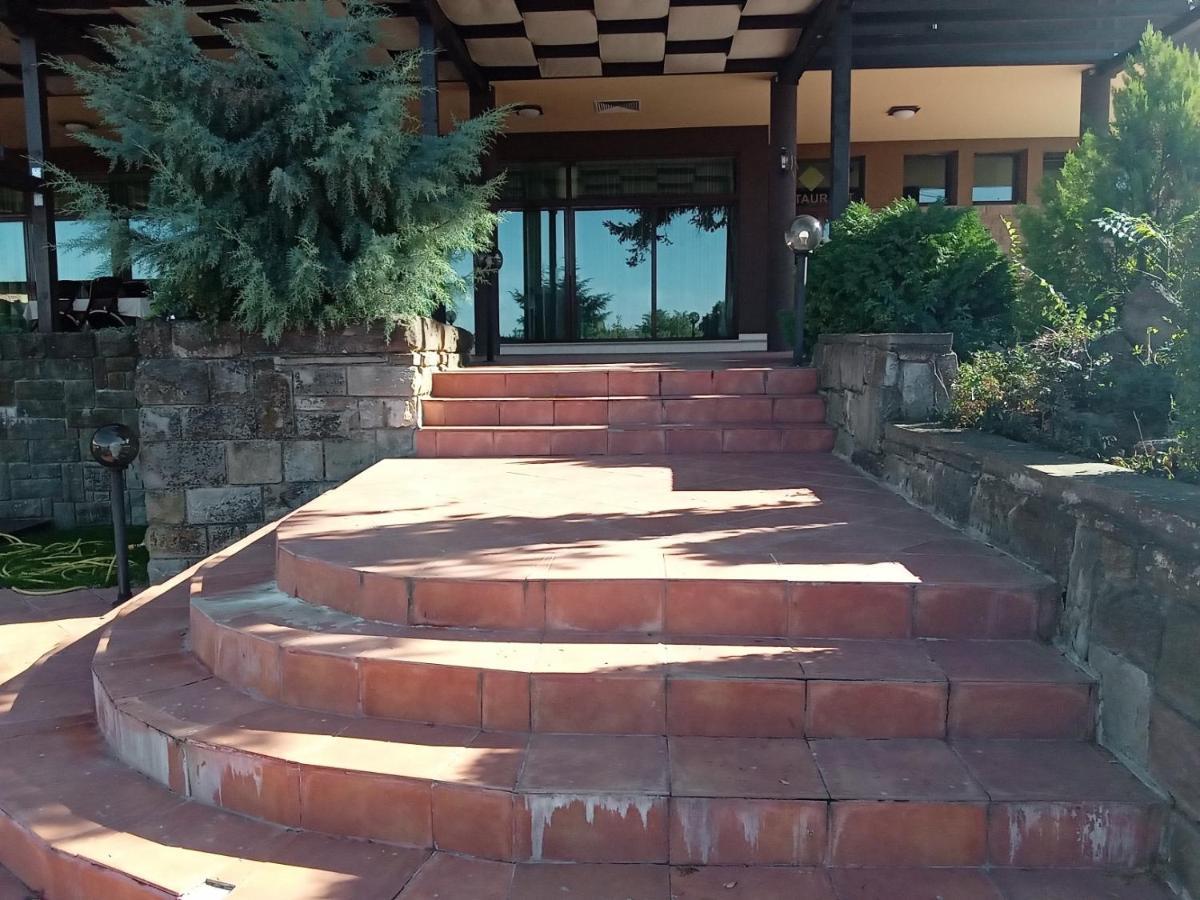 Park Hotel Stratesh Lovech Exterior foto